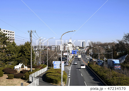 日本の東京都市景観　町田市のすずかけ台駅前方向や国道２４６号などを望む・画面左は東京都、右は神奈川県 47234570