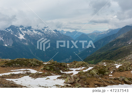 Mont Blanc mountain massif view 47237543