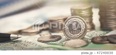 Polish currency, stack of Polish coins 47240030