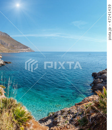 Sunshiny sea bay in Zingaro Park, Sicily, Italy Sunshiny sea bay in Zingaro Park, Sicily, Italy 47241439