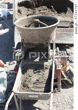 セメントミキサー セメントミキサー 47242787
