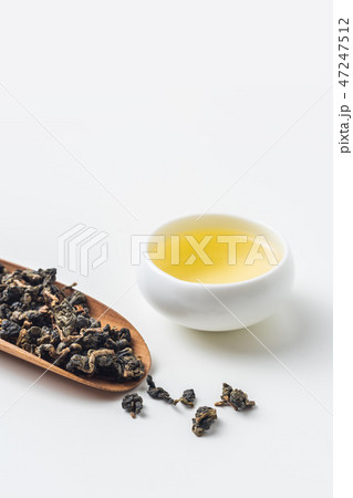 fresh taiwan oolong tea and cup fresh taiwan oolong tea and cup 47247512