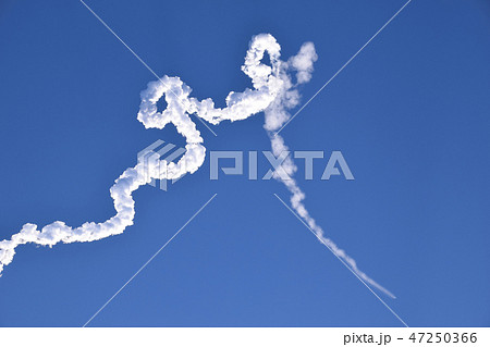 ロケット雲 47250366