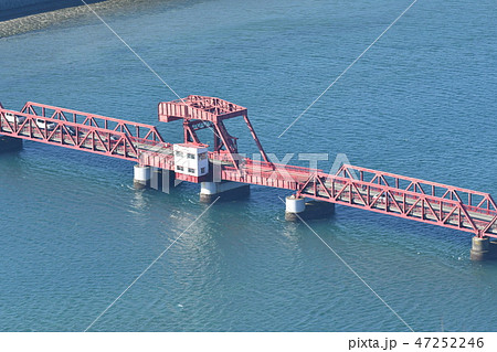 開閉橋・愛媛・大洲市・長浜大橋・一月・肱川あらし・後・快晴・肱川あらし展望台・超望遠 開閉橋・愛媛・大洲市・長浜大橋・一月・肱川あらし・後・快晴・肱川あらし展望台・超望遠 47252246