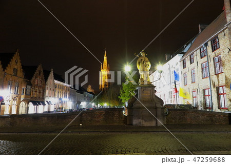 ベルギーの世界遺産の街ブルージュの夜景(Brugge of Belgian kingdom) 47259688