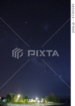 ニュージーランド、テアナウの星空 47264384