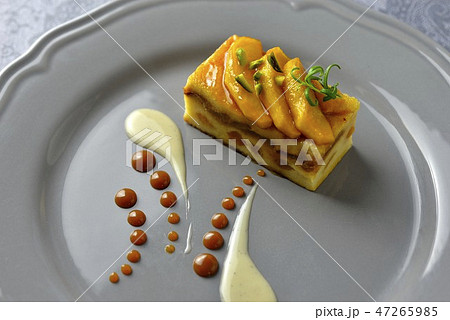 パンプディング／bread and butter pudding 47265985