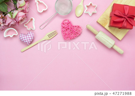 Table top view of decoration valentine's day. Table top view of decoration valentine's day. 47271988