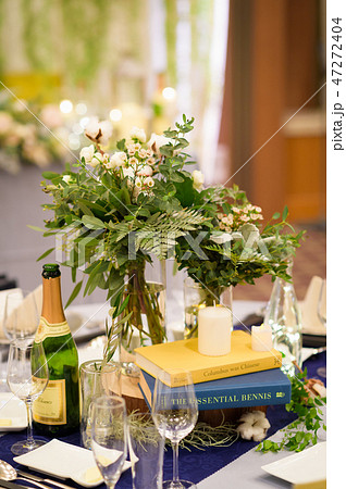 ゲストテーブル装花の写真素材
