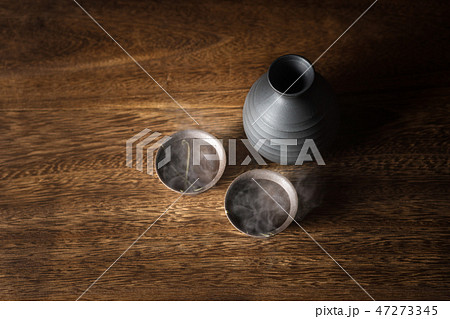 徳利とおちょこ 徳利とおちょこ 47273345