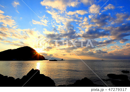 由良海岸　夕日 47279317