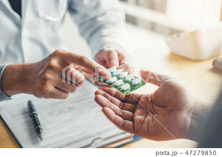 Doctor or physician recommend pills medical Doctor or physician recommend pills medical 47279850