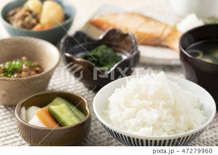 和食の朝食イメージ 47279960