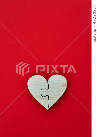 Heart shape wood for Valentine's Day 47280827