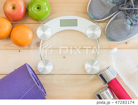 Healthy sporty lifestyle food dietary and exercise 47283174