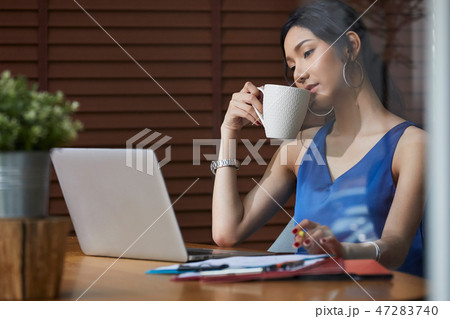 女性 ビジネス 女性 ビジネス 47283740