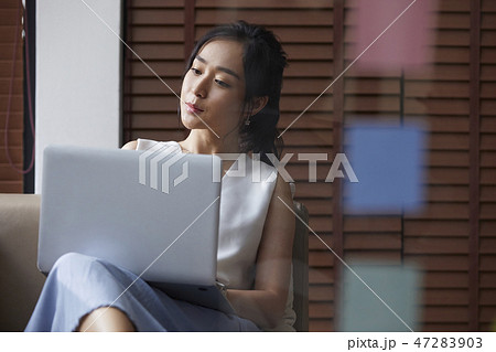 女性 ビジネス 女性 ビジネス 47283903