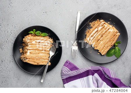 Layered honey cake Medovik Layered honey cake Medovik 47284004