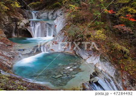 西沢渓谷・七ツ釜五段の滝 47284492