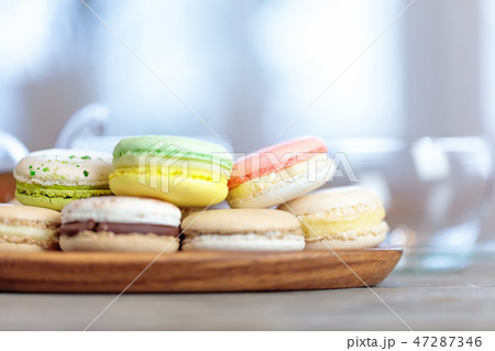 Close-up of colorful macaron (macaroon)  47287346