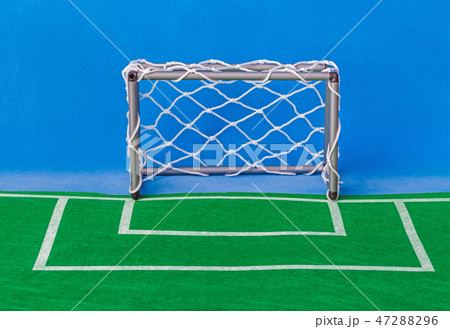 Toy football field and gate 47288296