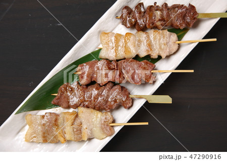 牛豚串の塩焼き 47290916