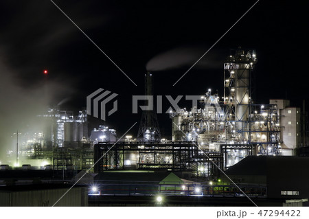 コンビナートの夜景 47294422