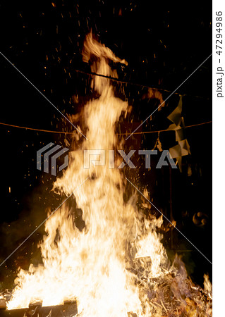 お焚き上げ お焚き上げ 47294986