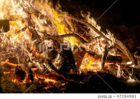 お焚き上げ 47294991