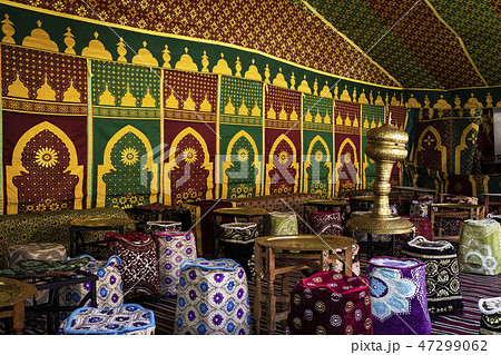 Arabic jaima with tables 47299062