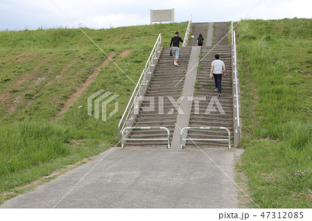 土手の階段の写真素材