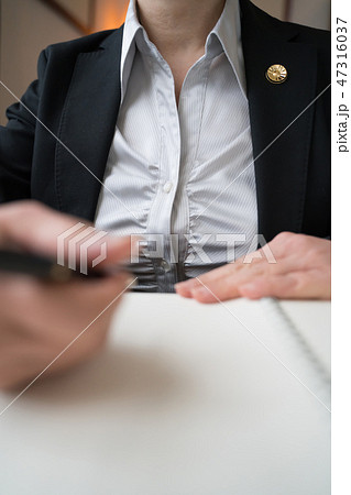 女性弁護士 女性弁護士 47316037