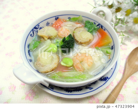 もち麦入り白湯スープ もち麦入り白湯スープ 47323904