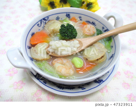 もち麦入り白湯スープ 47323911