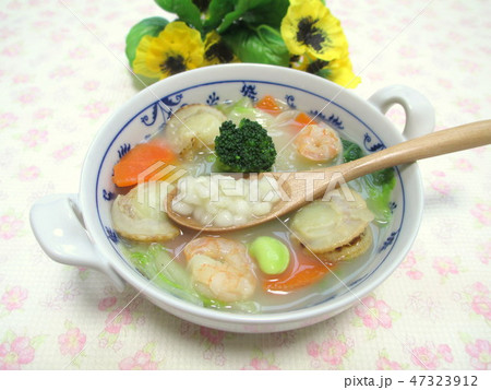 もち麦入り白湯スープ 47323912