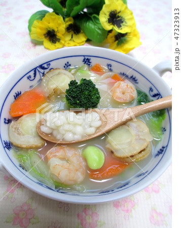もち麦入り白湯スープ もち麦入り白湯スープ 47323913