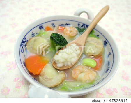 もち麦入り白湯スープ もち麦入り白湯スープ 47323915