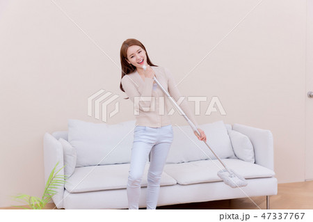 Beautiful young woman's daily life concept photo 091 Beautiful young woman's daily life concept photo 091 47337767