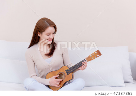 Beautiful young woman's daily life concept photo 058 Beautiful young woman's daily life concept photo 058 47337865
