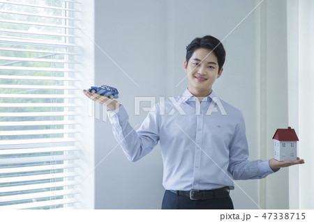 Portrait of a confident businessman' various gestures over gray background 060 Portrait of a confident businessman' various gestures over gray background 060 47338715