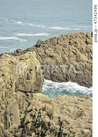 【兵庫県 香住海岸】流紋岩の磯 【兵庫県 香住海岸】流紋岩の磯 47342496