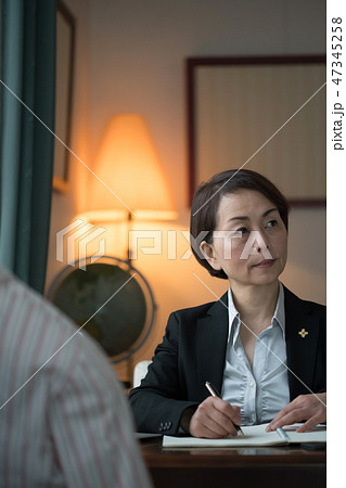 女性検事 女性検事 47345258