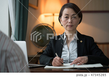 女性検事 女性検事 47345265