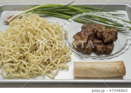 ソーキそばの材料 ソーキそばの材料 47346802