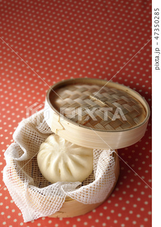 豚まんと蒸籠 豚まんと蒸籠 47350285