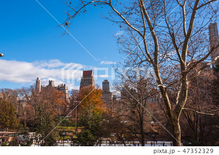 Autumn in Central Park New York,秋のセントラル・パーク、ニューヨーク Autumn in Central Park New York,秋のセントラル・パーク、ニューヨーク 47352329
