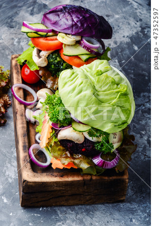 Healthy vegan burger Healthy vegan burger 47352597