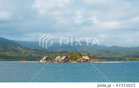 village on small island houses on island, San Blas village on small island houses on island, San Blas 47353025