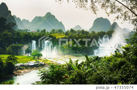 Ban Gioc Detian waterfall in China Ban Gioc Detian waterfall in China 47355074