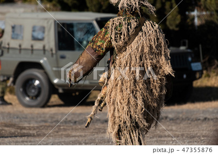 ギリースーツを着た歩兵 47355876